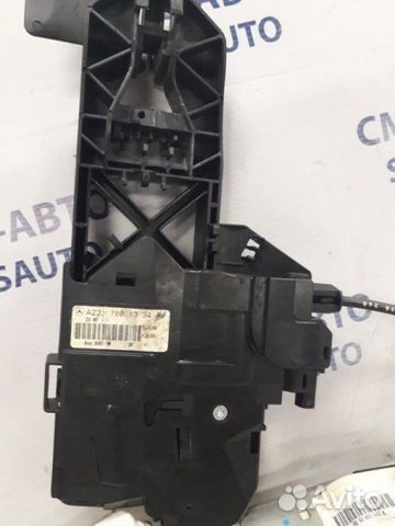 Замок двери передний левый Mercedes S-Klasse W221