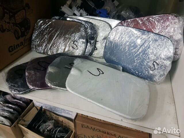 Лючок бензобака Рено Сандеро 1 в цвет