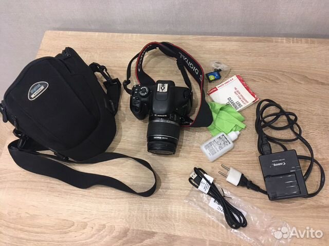Продам фотоаппарат Canon 550d + 18-55, очень мален