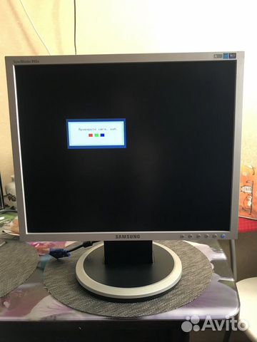 Монитор SAMSUNG