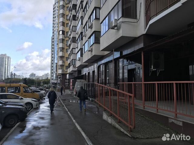 Продам торговое помещение, 235 м²