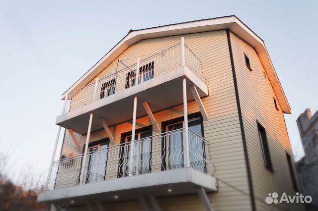 Коттедж 220 м² на участке 2 сот.