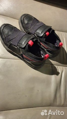 Кроссовки zara