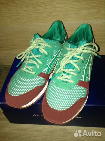 Кроссовки asics