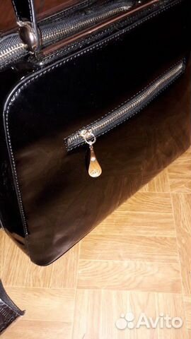 Сумка саквояж,жёсткий корпус,новая.Лак