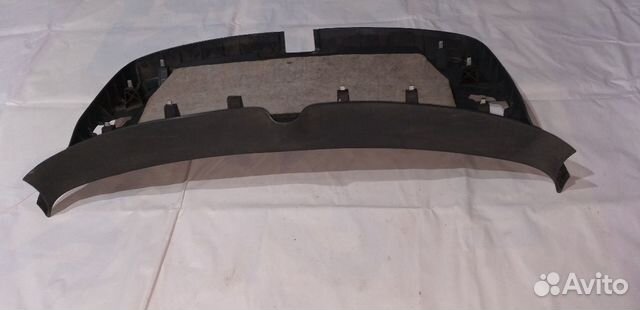 Обшивка крышки багажника VW Golf 5+ Обшивка крышки багажника VW Golf 5+