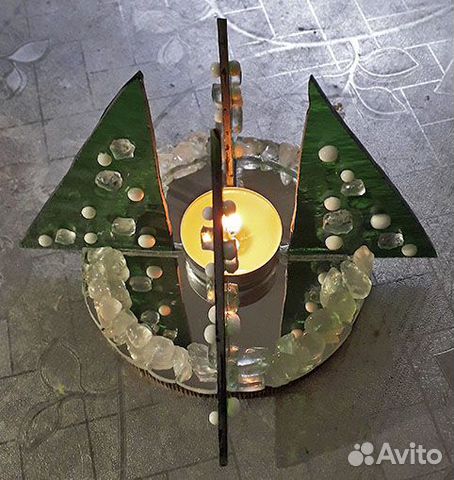 Стеклянный новогодний подсвечник Стеклянный новогодний подсвечник