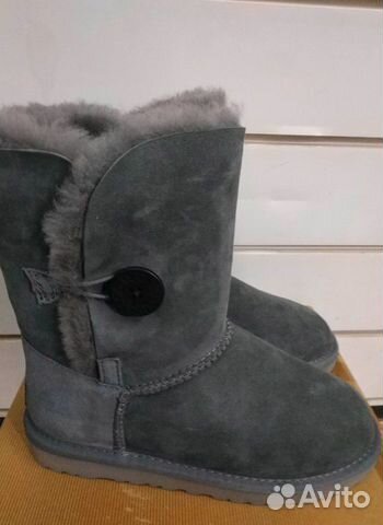 UGG угги, с одной пуговицей серые UGG угги, с одной пуговицей серые