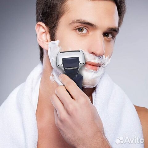 Новая USA Panasonic Arc4 Electric Razor ES8243AA Новая USA Panasonic Arc4 Electric Razor ES8243AA