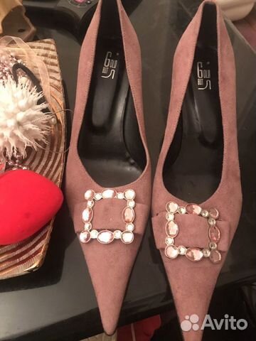 Новые туфли, Италия