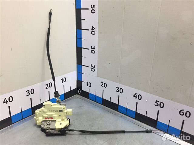 Замок двери передний правый Volkswagen Passat (B6)