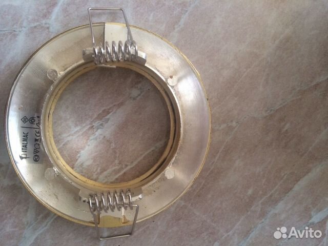 Светильник встраиваемый потолочный