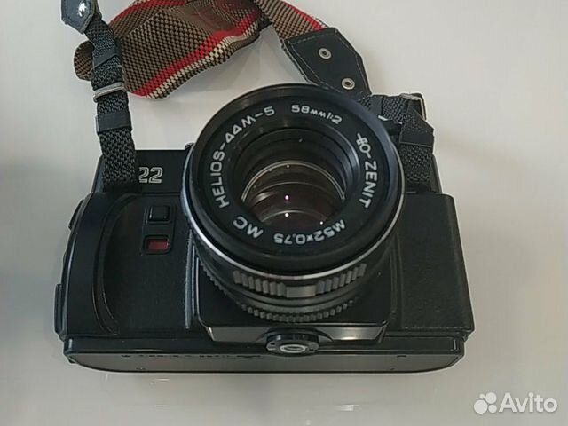 Антикварный фотоаппарат Zenit 122 Антикварный фотоаппарат Zenit 122