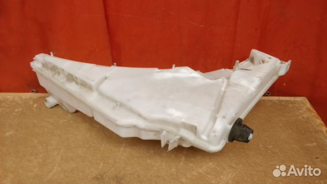 Бачок омывателя Range Rover Sport 2 L494