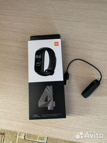 Фитнес браслет Xiaomi Mi Band 4 Фитнес браслет Xiaomi Mi Band 4