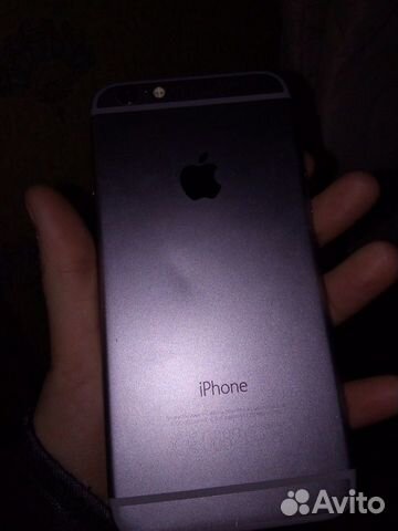 Телефон iPhone