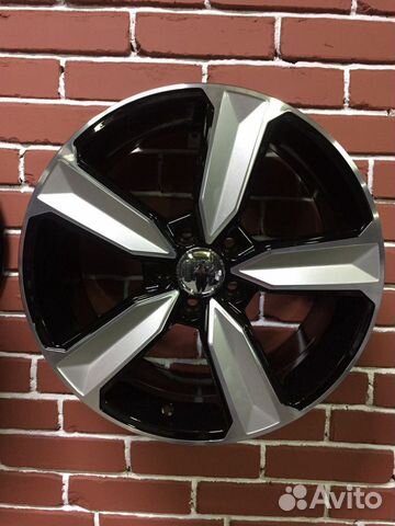 Диски Audi A5 R18 Volkswagen Tiguan 5.112 Диски Audi A5 R18 Volkswagen Tiguan 5.112