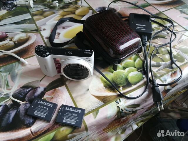 Компактный Wi-Fi Фотоаппарат SAMSUNG WB200F Компактный Wi-Fi Фотоаппарат SAMSUNG WB200F