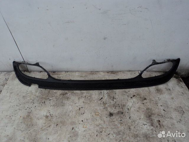 Накладка заднего бампера Mercedes C-Klasse W205 Накладка заднего бампера Mercedes C-Klasse W205