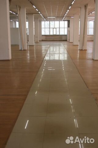 Торговое помещение, 2500 м²