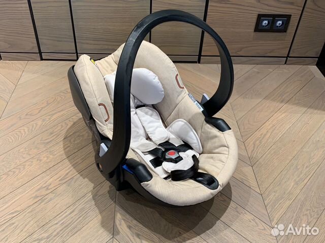 Автокресло Stokke IZI Go Modular by BeSafe Автокресло Stokke IZI Go Modular by BeSafe