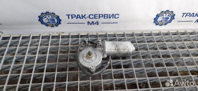 Мотор стеклоподъемника Renault Magnum E-Tech 440 Мотор стеклоподъемника Renault Magnum E-Tech 440