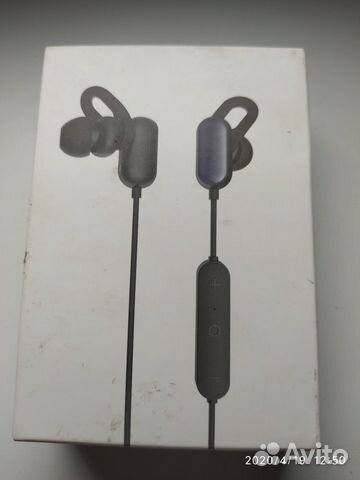 Наушники Xiaomi In-ear Sports Earphone Bluetooth Наушники Xiaomi In-ear Sports Earphone Bluetooth