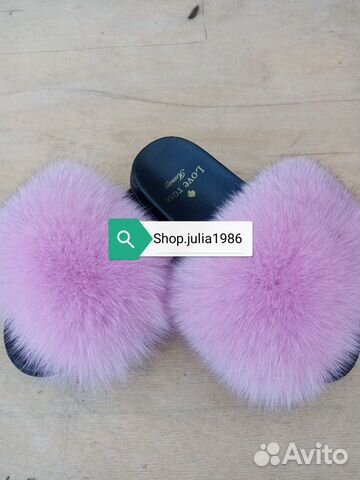 Меховые шлепанцы Меховые шлепанцы