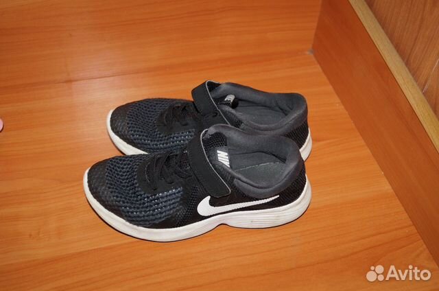 Кроссовки Nike