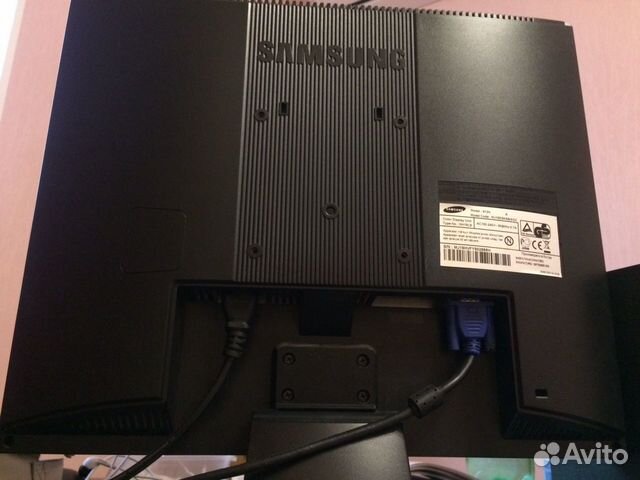 Монитор SAMSUNG SyncMaster 913N Монитор SAMSUNG SyncMaster 913N