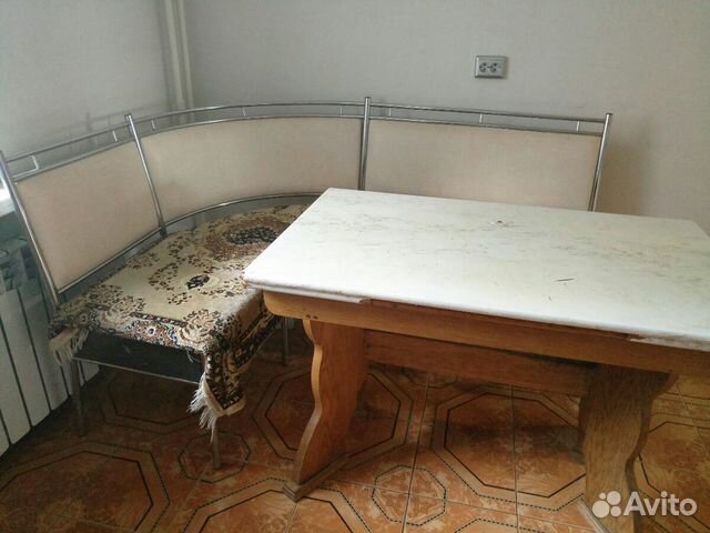 Кухонный уголок и стол