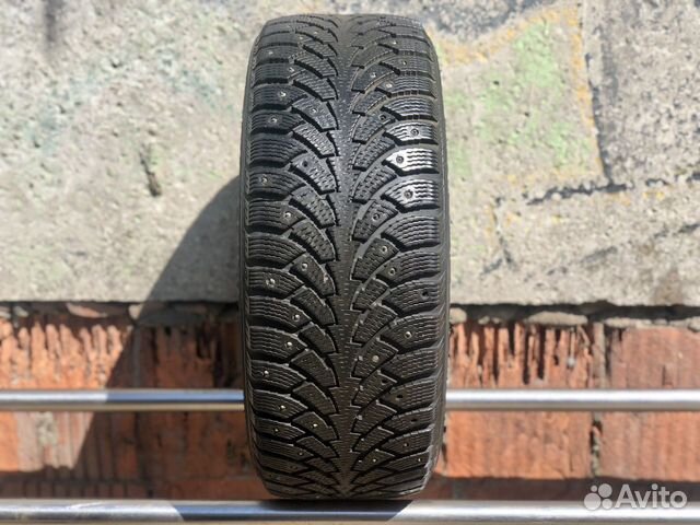Шина 225/45 R17 Nokian Hakkapeliitta 4 зимняя Шина 225/45 R17 Nokian Hakkapeliitta 4 зимняя