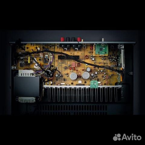 Стереоресивер Yamaha R-N303 Black