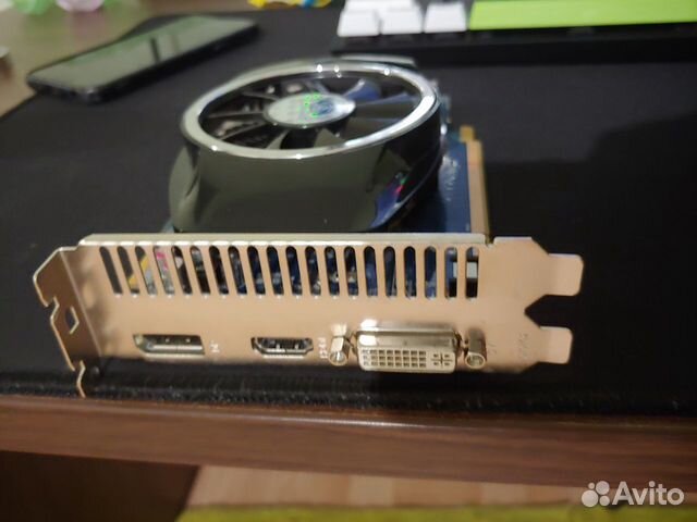 Видеокарта Sapphire ATI Radeon HD5750 DDR5 Видеокарта Sapphire ATI Radeon HD5750 DDR5