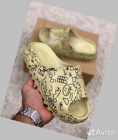 Сланцы Adidas Yeezy Slide Сланцы Adidas Yeezy Slide