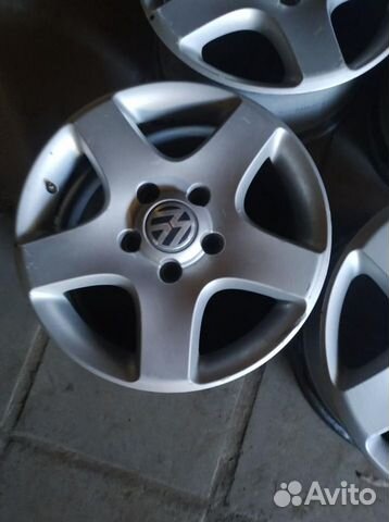 Диски бу оригинал R17 P на Volkswagen