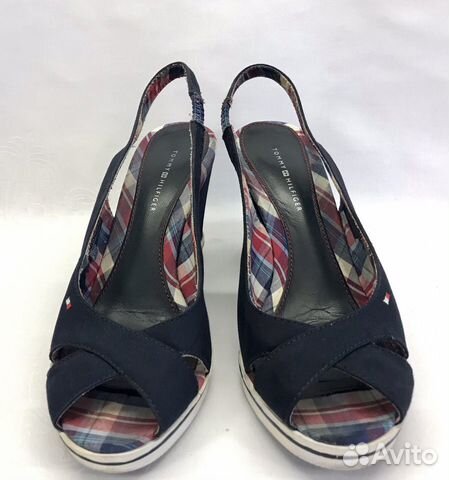 Босоножки на танкетке Tommy Б/У
