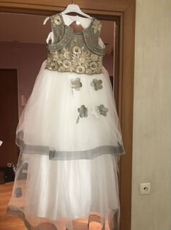 Нарядное платье для девочки