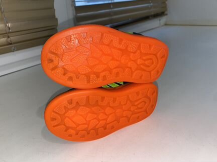 Детские кроссовки с подсветкой