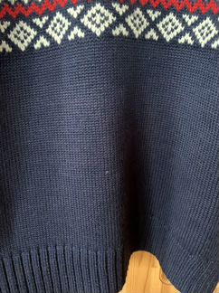 Свитер с оленями