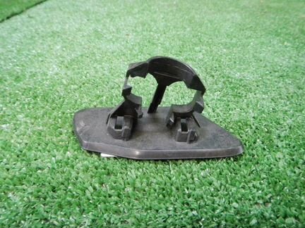 Крышка форсунки левая BMW X3 F25 (2014-2017) 51117