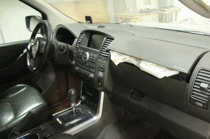 Торпедо (подушка, панель) на Nissan Pathfinder III