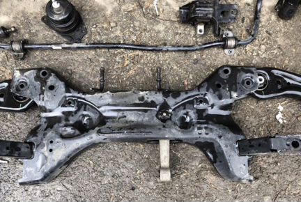 Передняя подвеска Подрамник VW Polo Skoda Rapid