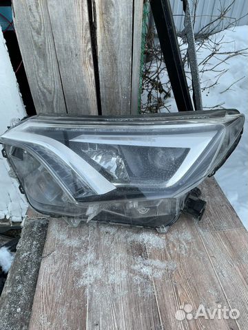 Фара левая Toyota Rav-4 2012-2019