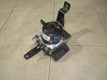 Блок ABS (насос) Hyundai Tucson 1 (JM)