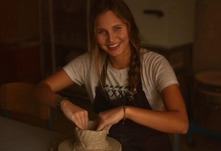 Преподаватель (репетитор) изо, рисунок, живопись