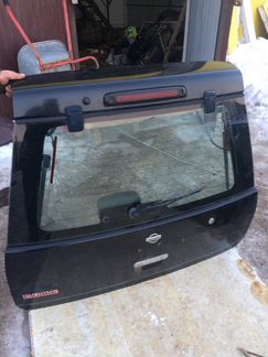 Дверь багажника в сборе ниссан куб