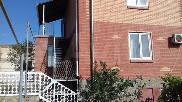 Дом 131,8 м² на участке 10,4 сот.