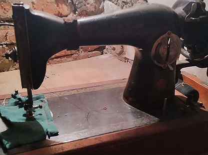 Csepel швейная машинка. Машинка зингер с электронным табло. Продаю швейная машинка бу. Швейная машинка пмз 1952 года. Продаю швейная машинка бу.