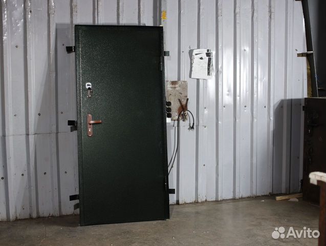 Дверь входная металлическая